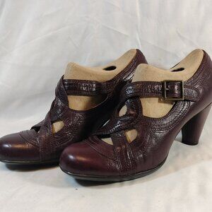 Indigo by Clarks Sylvie Vintage Inspired Pump